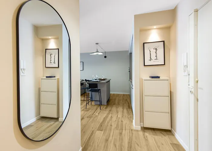 Joli Confort, Clim - Emplacement Ideal Apartment *