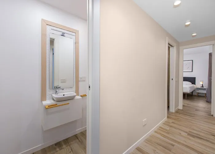 Apartment Joli Confort, Clim - Emplacement Ideal *